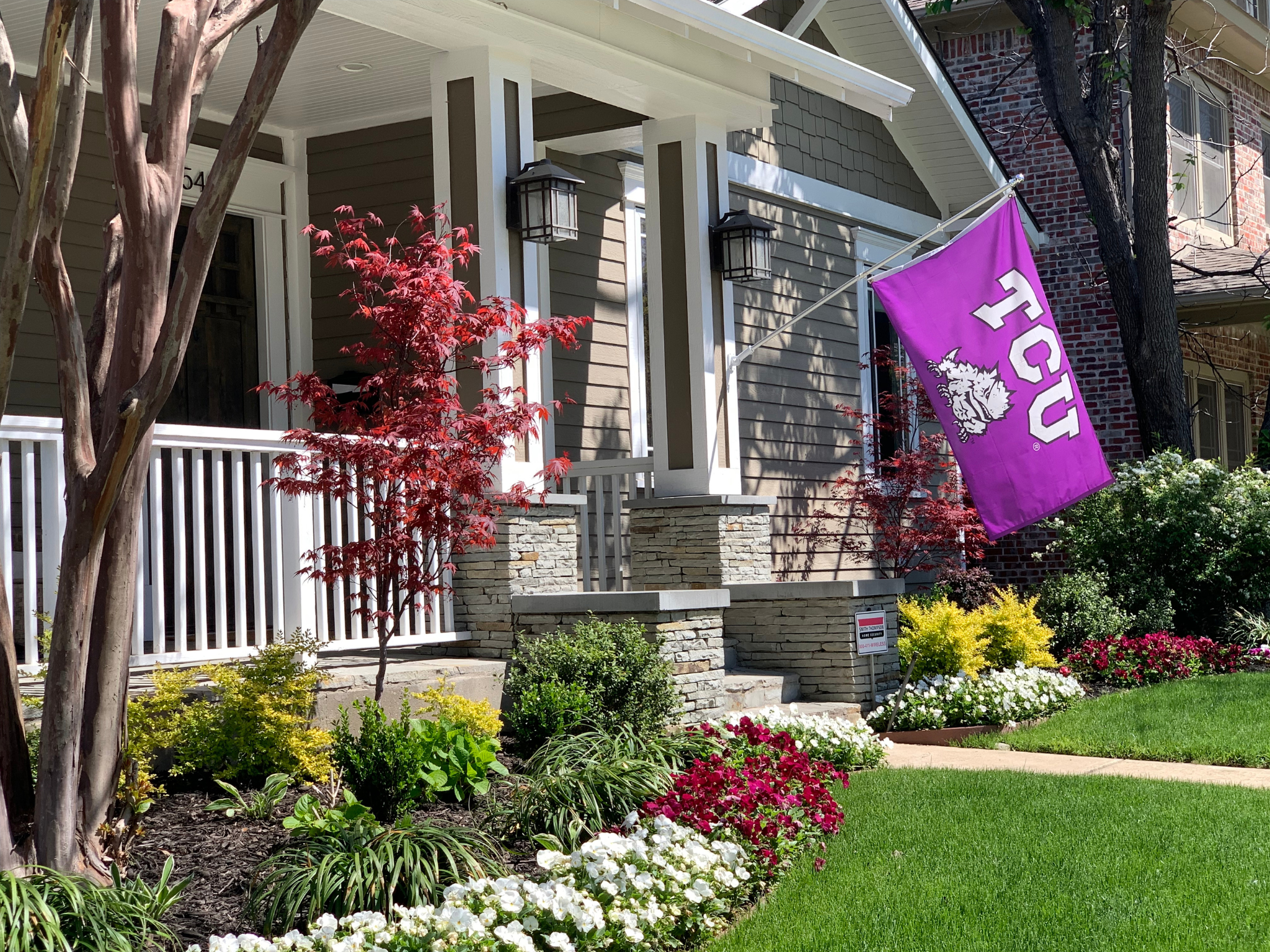 April Yard of the Month - 5401 Willis Ave